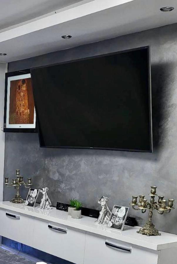 Studio Delux Giurgiu Luaran gambar