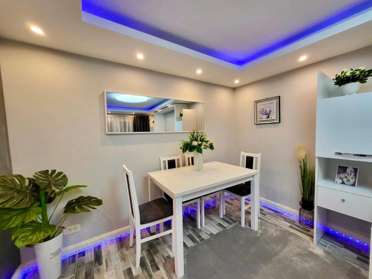Studio Delux Giurgiu Luaran gambar