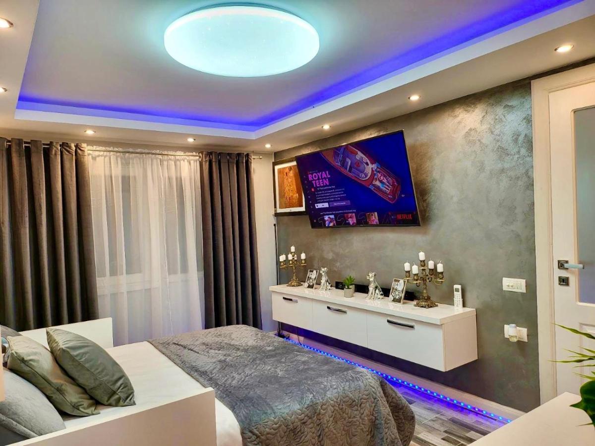 Studio Delux Giurgiu Luaran gambar